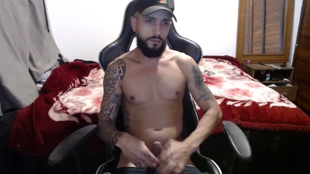 ghusantos30 suckshow Webcam SHOW @ Cam4 11-06-2025