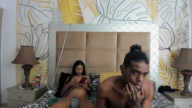 bigblackhottx1 bicurious Webcam SHOW @ Cam4 30-06-2025