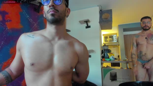 leondevereda Porn Webcam SHOW @ Cam4 30-06-2025