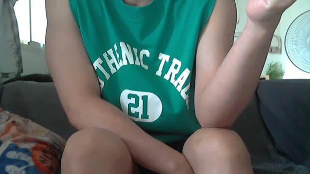 howhow22 strip Webcam SHOW @ Cam4 05-07-2025