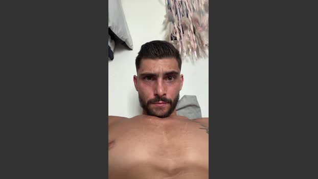 Hugobg34 ass Webcam SHOW @ Cam4 02-08-2025