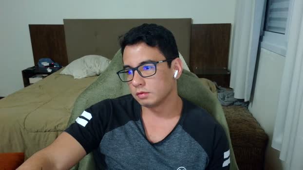 carloskom squirt Webcam SHOW @ Cam4 04-08-2025