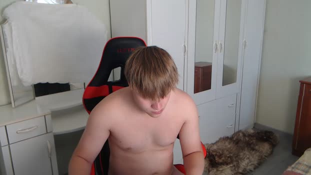 bender710 striptease Webcam SHOW @ Cam4 09-08-2025