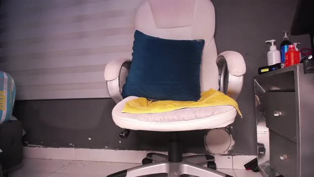 boyshot3 bigload Webcam SHOW @ Cam4 10-08-2025