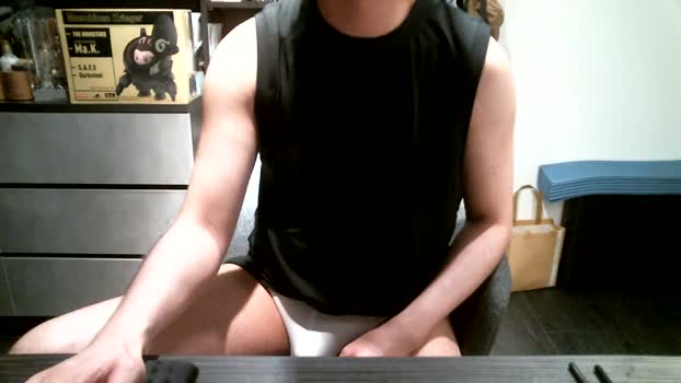 chriswu69820 spanking Webcam SHOW @ Cam4 10-08-2025