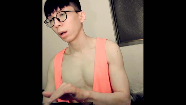 Linchienchih Topless Webcam SHOW @ Cam4 18-08-2025