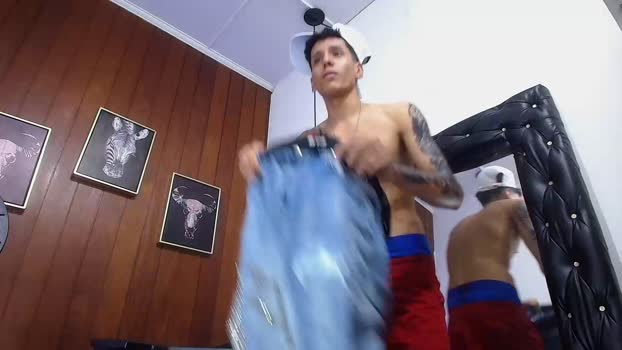 GaboReyes spanking Webcam SHOW @ Cam4 27-08-2025