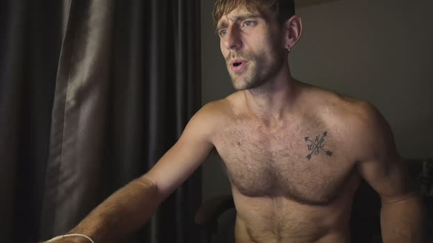 LukeGunn suckshow Webcam SHOW @ Cam4 03-09-2025