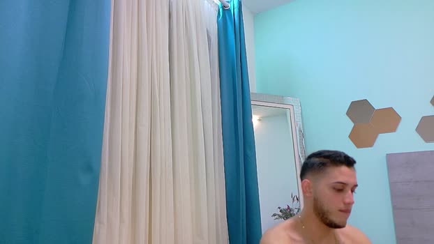 Billyytomy suck Webcam SHOW @ Cam4 08-09-2025