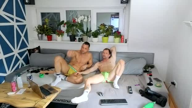 twunkie beauty Webcam SHOW @ Cam4 14-09-2025