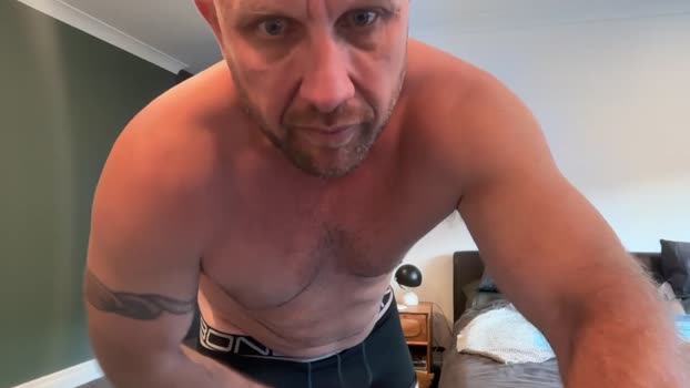 Dartanian001 kissing Webcam SHOW @ Cam4 15-09-2025