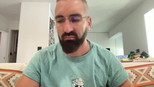 v1c70r1985 gag Webcam SHOW @ Cam4 16-09-2025