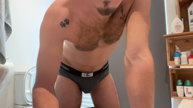 short_and_cute Cam Webcam SHOW @ Cam4 19-09-2025