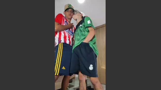 Skinny23cm lick Webcam SHOW @ Cam4 19-09-2025