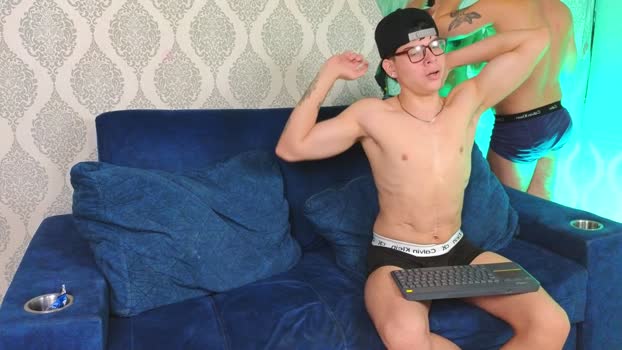 Angel_boyy2 lick Webcam SHOW @ Cam4 28-09-2025
