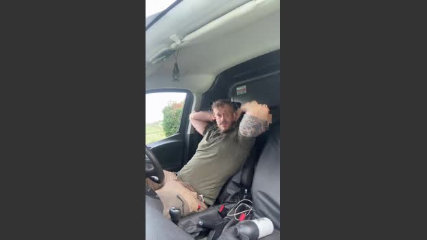TheSkunk handsome Webcam SHOW @ Cam4 02-10-2025