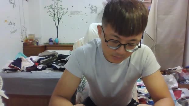 w2xist5 yummy Webcam SHOW @ Cam4 02-10-2025