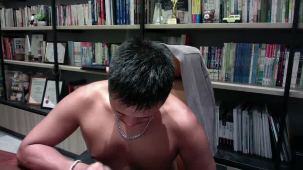 bearhan1 love Webcam SHOW @ Cam4 06-10-2025