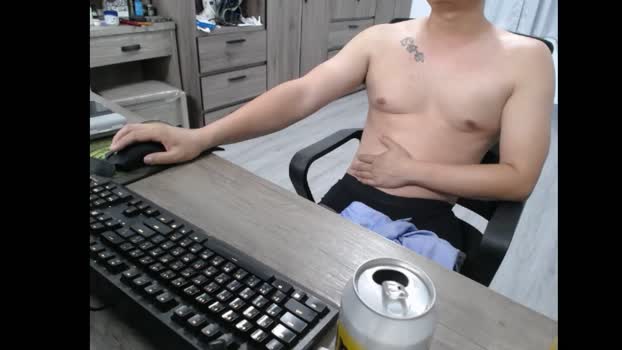 smallsmallwa hard Webcam SHOW @ Cam4 05-10-2025