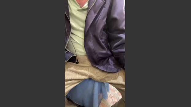 raul4396624 spanking Webcam SHOW @ Cam4 07-10-2025