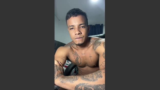 Chris_fendi bigload Webcam SHOW @ Cam4 08-10-2025