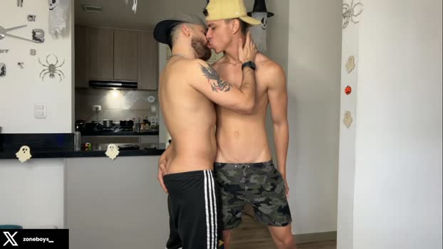 zoneboys_ bigcock Webcam SHOW @ Cam4 09-10-2025