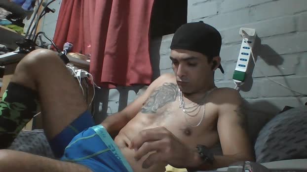 tavitho31 fuckhard Webcam SHOW @ Cam4 10-10-2025