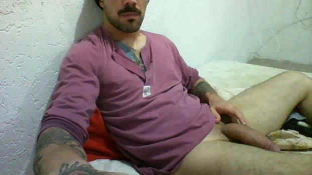 gustavyuri spanking Webcam SHOW @ Cam4 11-10-2025