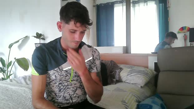 guapotravieso19 bicurious Webcam SHOW @ Cam4 12-10-2025