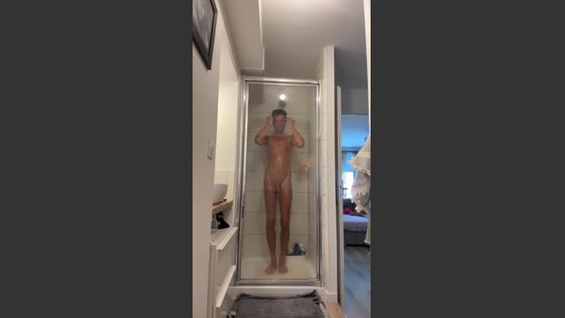 Bi_curieux bigballs Webcam SHOW @ Cam4 13-10-2025