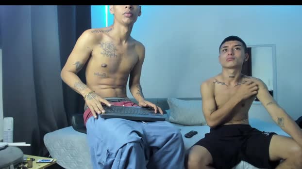 duohotboy_ Show Webcam SHOW @ Cam4 13-10-2025