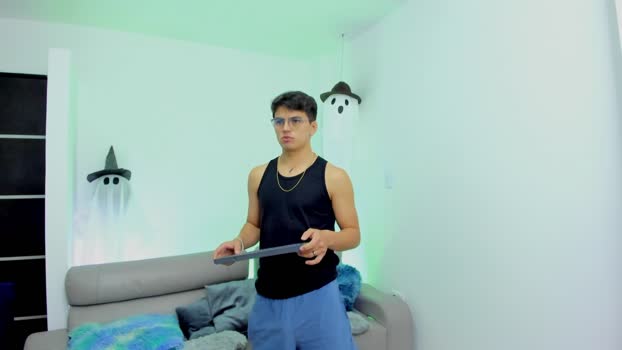 school_sexx yummy Webcam SHOW @ Cam4 13-10-2025