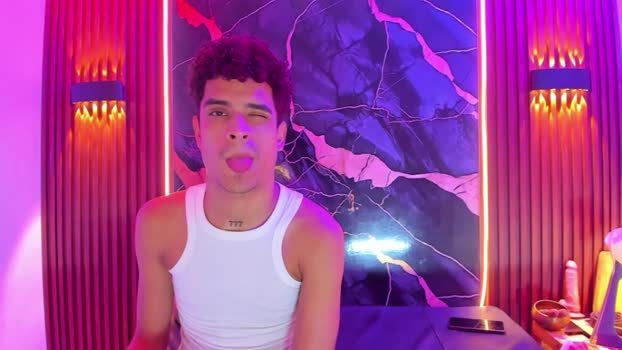 Lucky_boys_ bigballs Webcam SHOW @ Cam4 14-10-2025