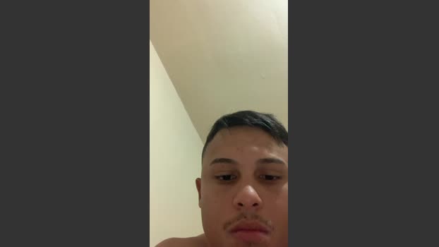 Morenoyboy juicy Webcam SHOW @ Cam4 16-10-2025