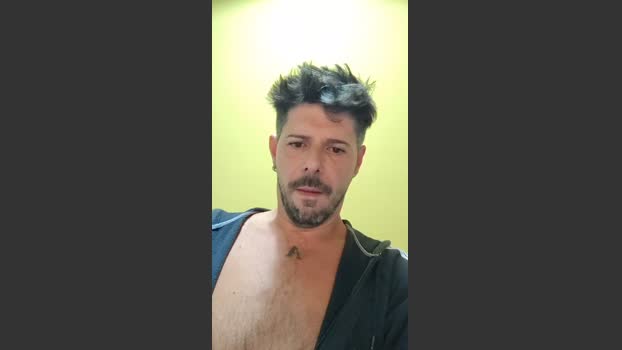 Fredylover kissing Webcam SHOW @ Cam4 17-10-2025