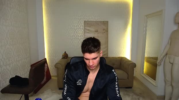 MaxKaidenn spanking Webcam SHOW @ Cam4 17-10-2025