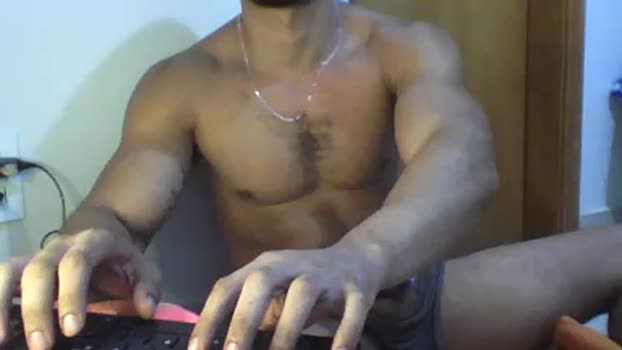 MorenoCarente toy Webcam SHOW @ Cam4 23-10-2025