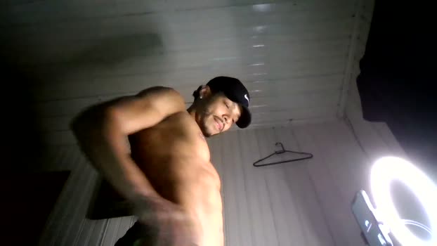 Tomtresor sexybody Webcam SHOW @ Cam4 24-10-2025