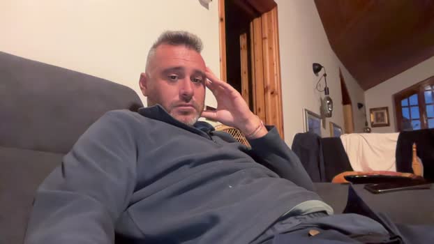 marcovik jackoff Webcam SHOW @ Cam4 23-10-2025