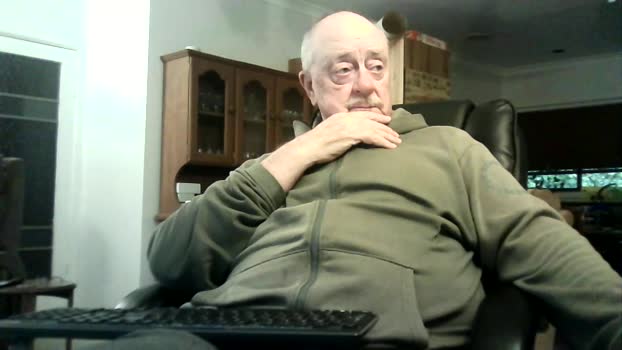 robert_51xx kiss Webcam SHOW @ Cam4 26-10-2025