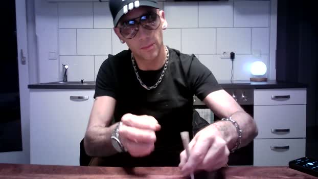 MrGeiZ2512 twink Webcam SHOW @ Cam4 26-10-2025
