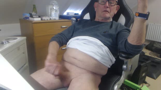 levi175 squirt Webcam SHOW @ Cam4 27-10-2025