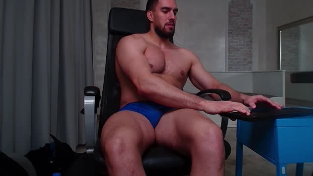 IvanHyde play Webcam SHOW @ Cam4 28-10-2025