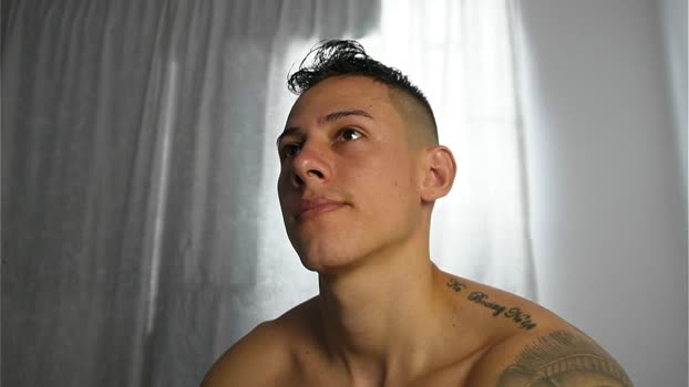 Latino_Milk_99 Show Webcam SHOW @ Cam4 27-10-2025