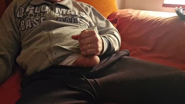 vittorio958 fuckhard Webcam SHOW @ Cam4 28-10-2025