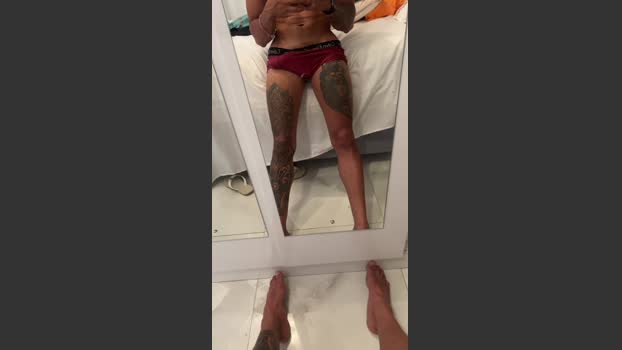 Vitorferre01 suck Webcam SHOW @ Cam4 30-10-2025