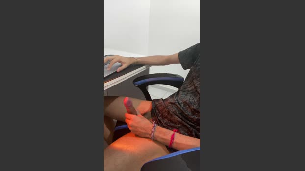 Apollothehorus analsex Webcam SHOW @ Cam4 31-10-2025
