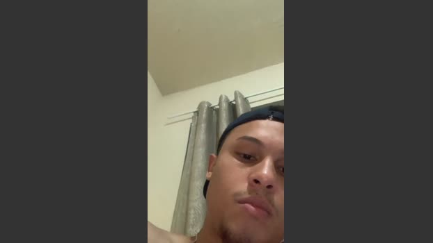 Morenoyboy kissing Webcam SHOW @ Cam4 02-11-2025