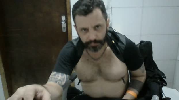 ParrudoParrudo bicurious Webcam SHOW @ Cam4 03-11-2025
