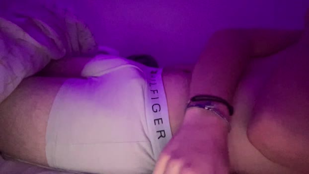 alex_gn37 bicurious Webcam SHOW @ Cam4 03-11-2025